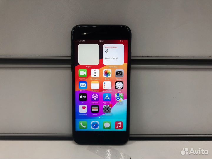 iPhone SE (2020), 64 ГБ