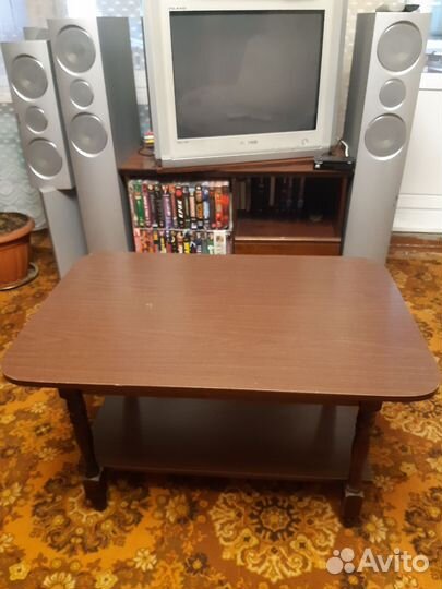 Журнальный столик бу