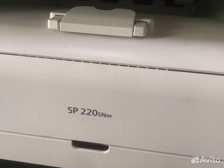 Лоток для бумаги. Принтер Ricoh SP 220SNw