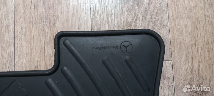 Резиновые коврики Mercedes