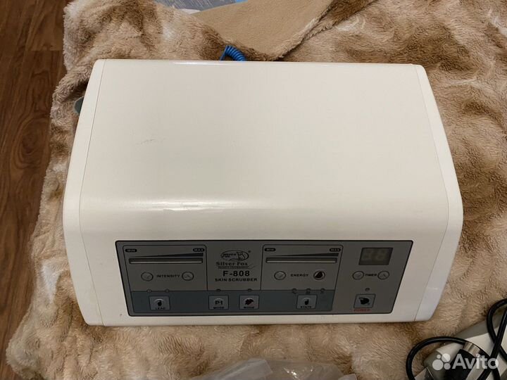 Косметологический аппарат ультразвукового пилинга