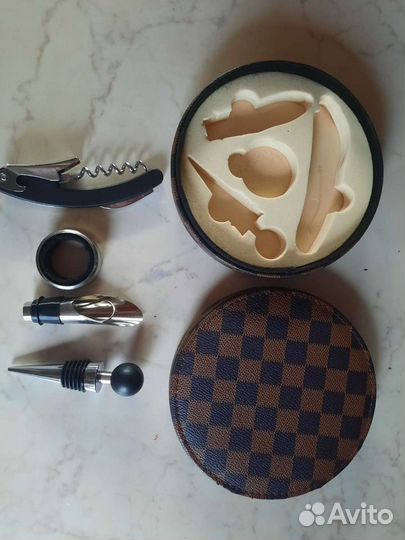 Набор аксессуаров для вина 4 предмета