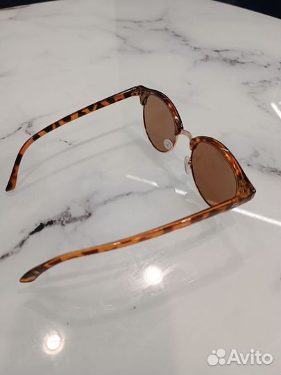 Солнцезащитные очки женские