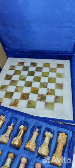 Шахматы из оникса