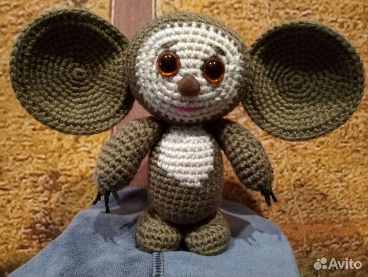 Игрушка вязанная Чебурашка