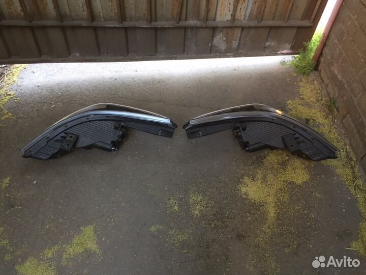 Левая и правая фара Hyundai Solaris 2017-2020