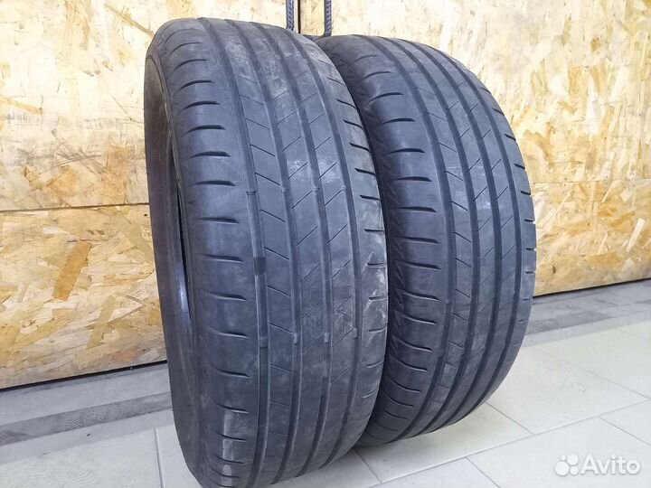 Bridgestone Turanza T005 215/65 R16