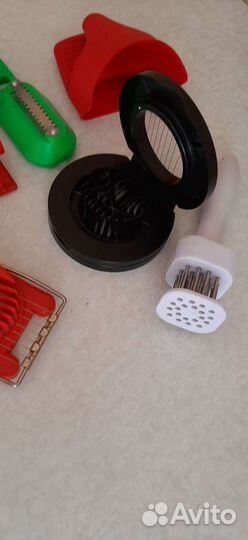 Кухонные принадлежности, напольная плитка