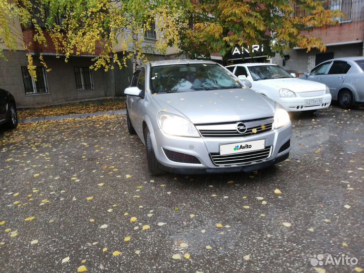 Opel Astra 1.8 AT, 2008, 240 010 км
