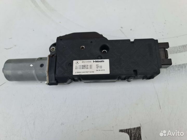 Новый мотор панорамной крыши Mercedes W213