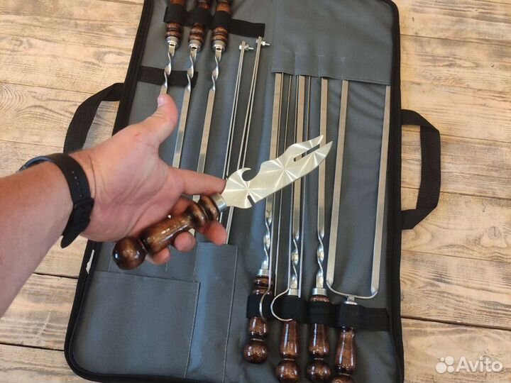 Подарочный набор шампуров в футляре