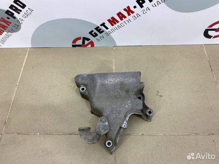 Кронштейн опоры двигателя Volkswagen Polo (Sed RUS