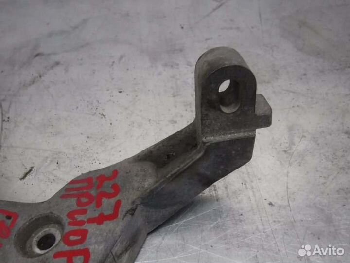 Кронштейн генератора Лада Приора 126 2011