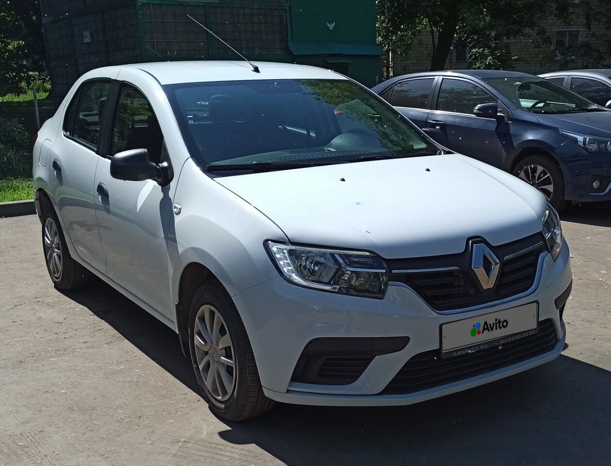 Renault Logan: фото владельца