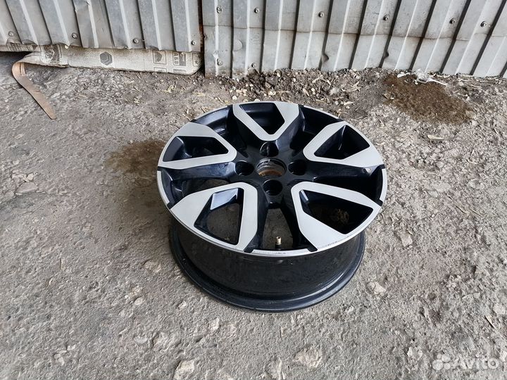 Диск литой R15 LADA Granta Cross