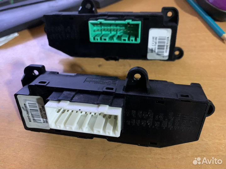 Блок переключателей Hyundai Santa Fe Sport