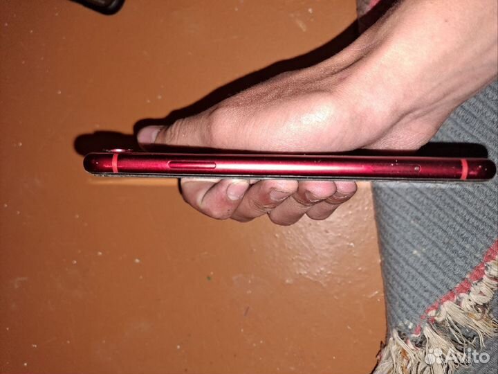 Продам айфон xr