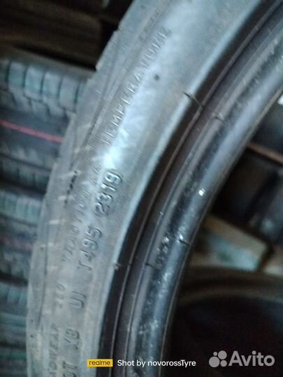 Pirelli P Zero Nero 245/35 R19 93Y