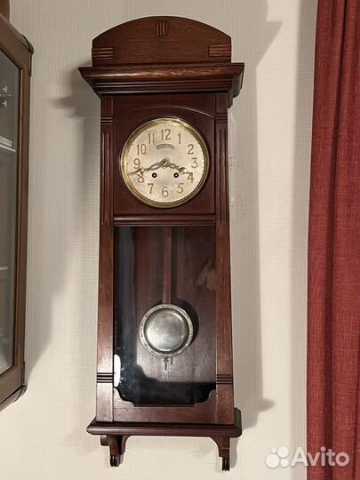 Старинные настенные часы с боем Павел Буре