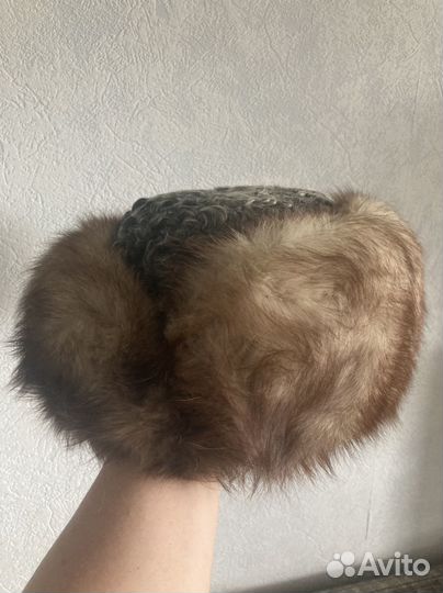 Шапка женская песец и каракуль