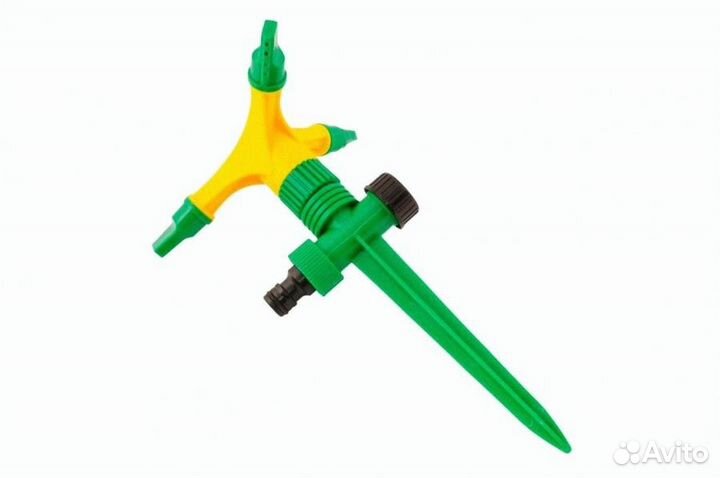 Разбрызгиватель 3-х рожковый, на пластиковой ножке