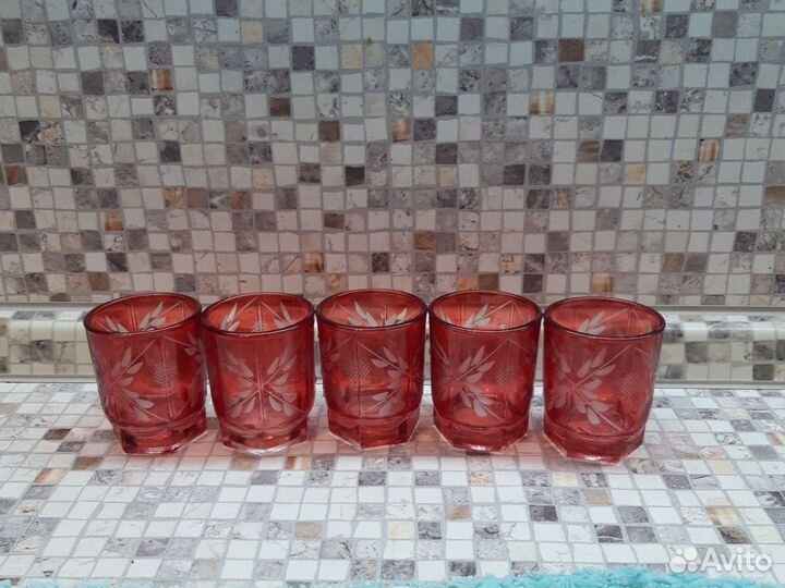 Стопки красные