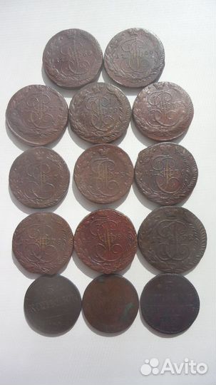 Империя любая (на фото)