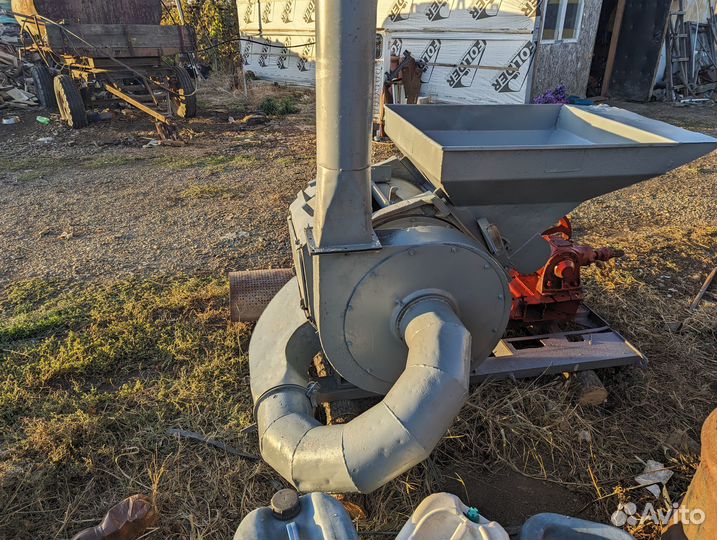 Зернодробилка промышленная, молотковая