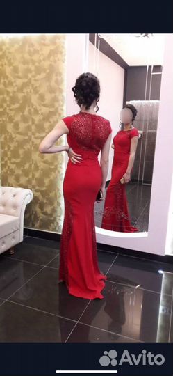 Вечернее платье