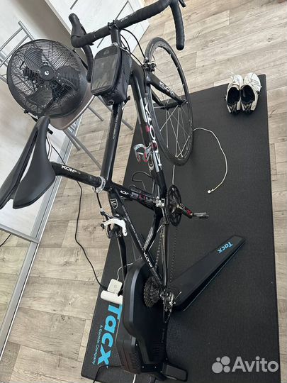 Шоссейный велосипед карбон Kuota KOM 54