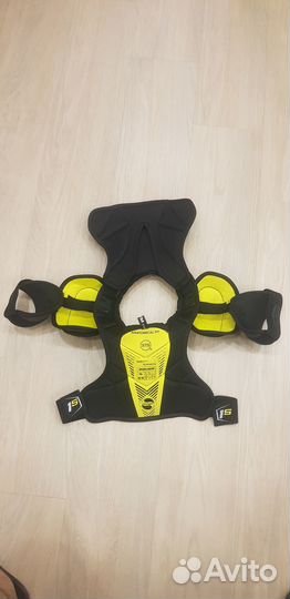 Нагрудник хоккейный