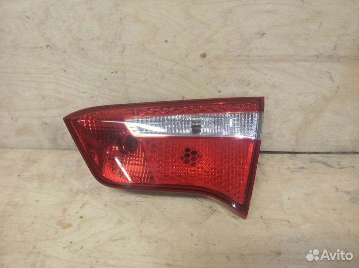Фонарь крышки правый внутренний рио 3, RIO 3 седан