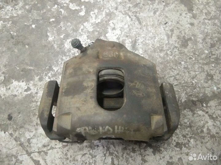 Суппорт тормозной передний Форд Фьюжн