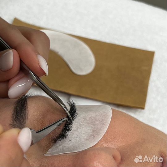 Обучение наращиванию ресниц с трудоустройством