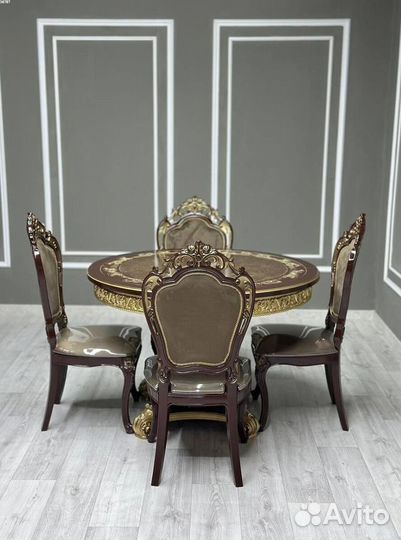 Комплект стол и стулья. Оплата при получении