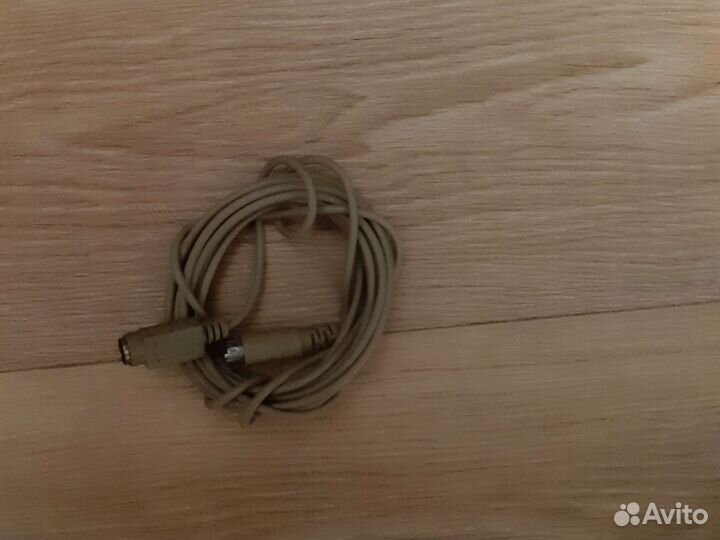 Кабель для компьютера