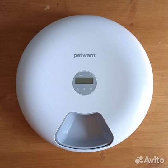 Автоматическая кормушка Petwant