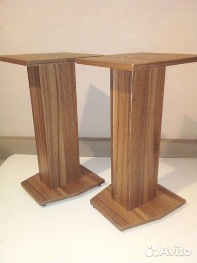 Стойки для акустических систем