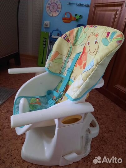 Стульчик-бустер для кормления