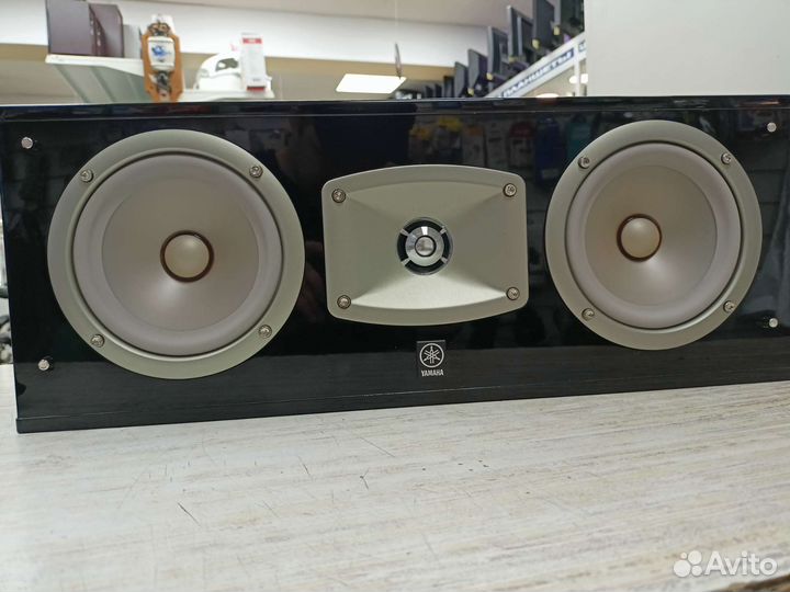 Полосная колонка Yamaha NS-E444