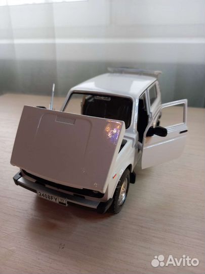 Машинка металлическая Ваз-2121 Нива длина 19 см