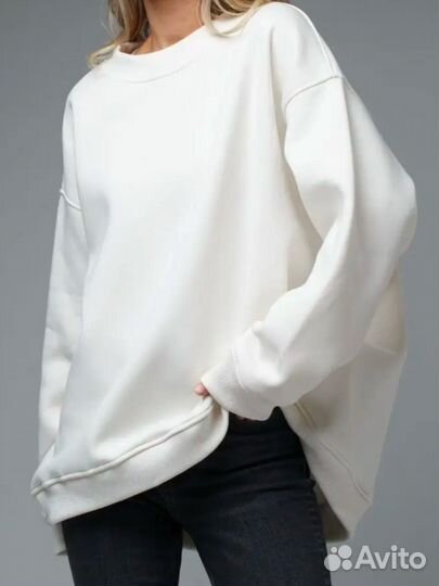 Свитшот женский оверсайз