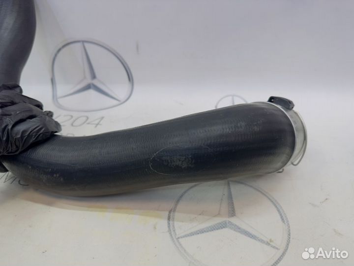 Патрубок интеркулера правый Mercedes C-Class W204