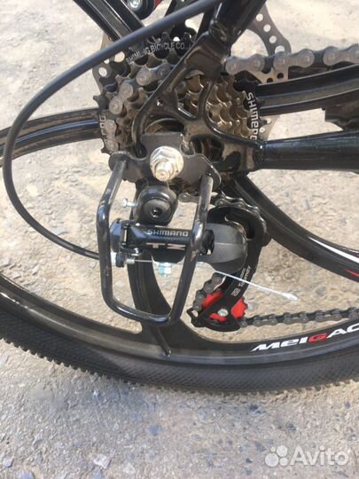 Велосипед на литых дисках