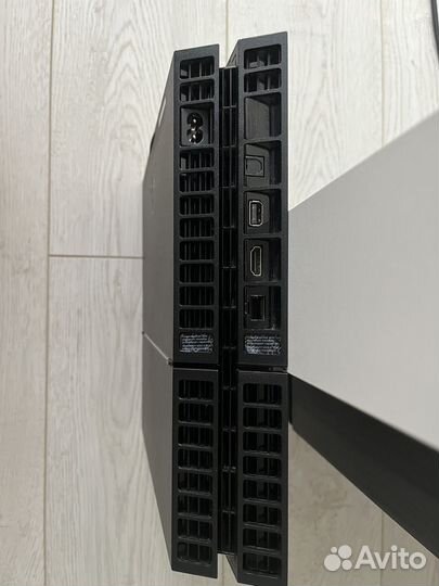 Sony PS4 Fat