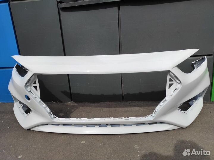 Бампер Передний белый Hyundai Solaris 2 Солярис