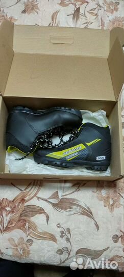 Лыжные ботинки 37 размер