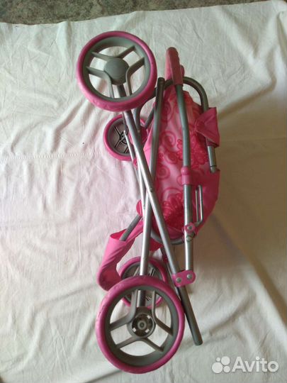 Коляска для кукол. Кукла