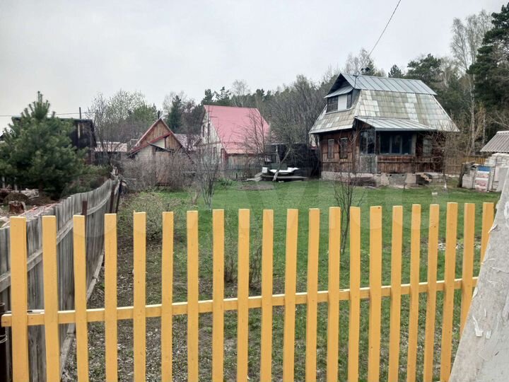 Дом 24 м² на участке 6 сот.