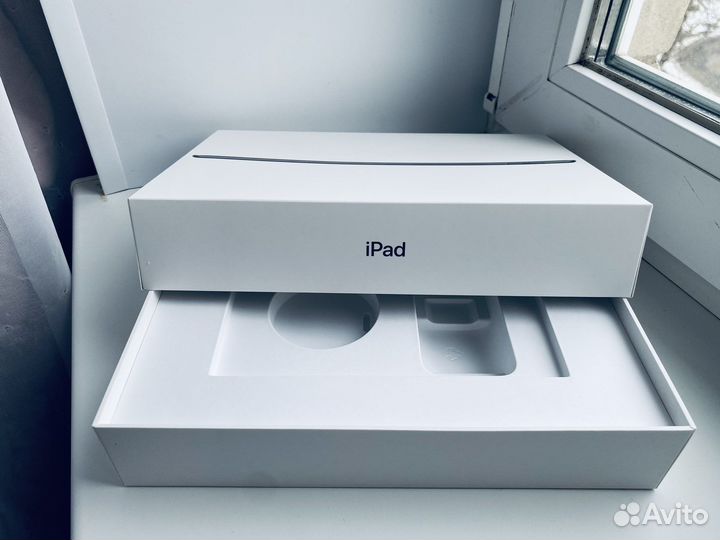 Коробка от iPad Applle Watch AirPods Tecno Camon